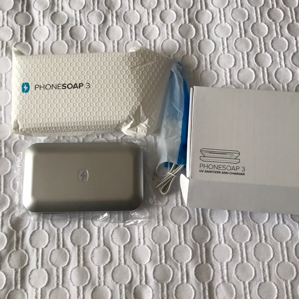 PhoneSoap 3 in Silver UV phone sanitizer NIB - Picture 2 of 6